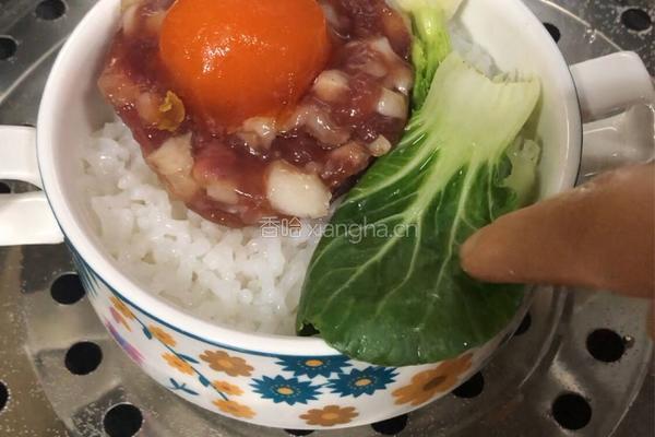 ＃蒸菜＃蛋黄腊肉饼蒸饭的做法图解6