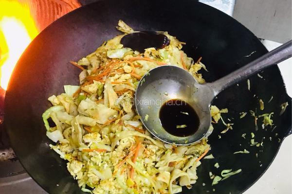 素菜炒饼的做法图解7