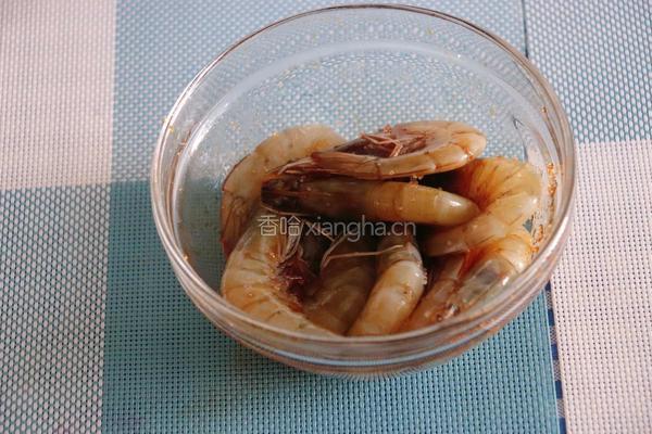蒸香辣海鲜大拼盘的做法图解2