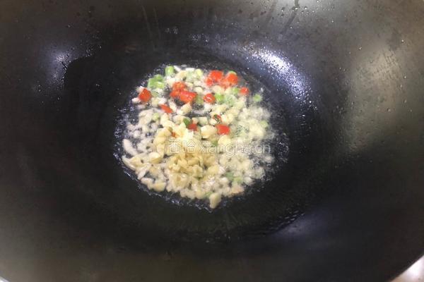鱼香白菜帮的做法图解4