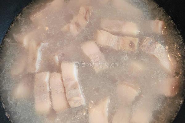  玫瑰腐乳红烧肉的做法图解2