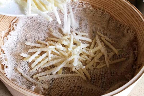 粉蒸土豆的做法图解5