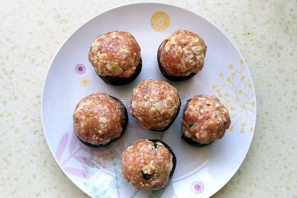 豆腐丸子酿香菇的做法图解6