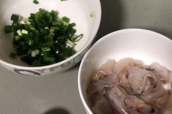 蟹腿蒸水蛋的做法图解2