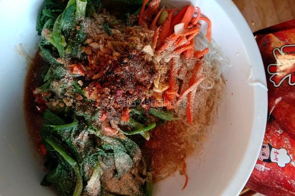 凉拌菠菜的做法图解6