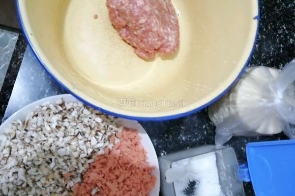 香菇火腿饺子的做法图解2