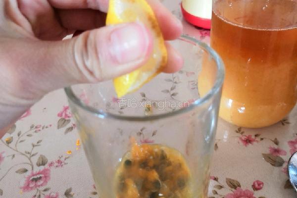 百香果柠檬茶的做法图解4