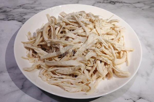 凉拌手撕鸡丝的做法图解5
