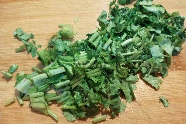 蛋蛋蔬菜猪皮动的做法图解11