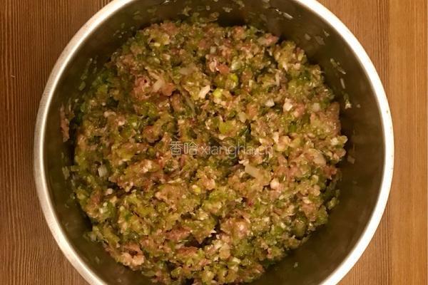 芹菜猪肉饺子的做法图解5