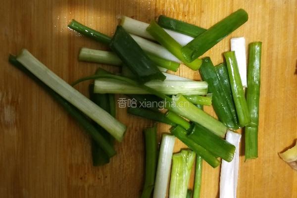 红枣枸杞鸽子汤的做法图解5