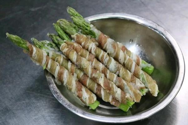 香煎芦笋肉卷的做法图解1