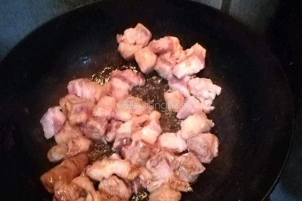 土豆红烧肉的做法图解2