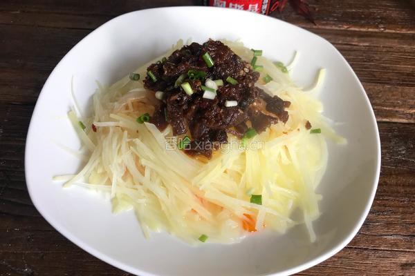 香菇酱土豆丝的做法图解9
