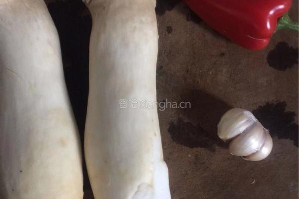 手撕杏鲍菇的做法图解1