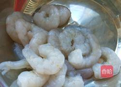 新文美食 荷包蛋炒虾仁 的做法图解5