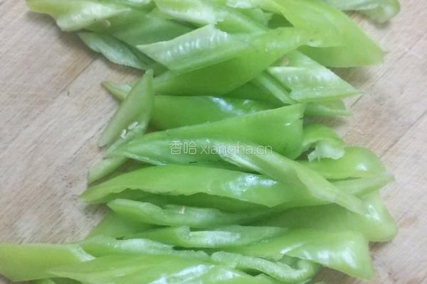 麻辣笔管鱼的做法图解1