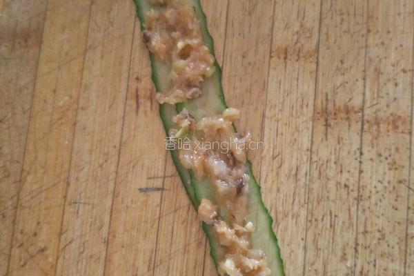 蒸鸡肉黄瓜卷的做法图解5