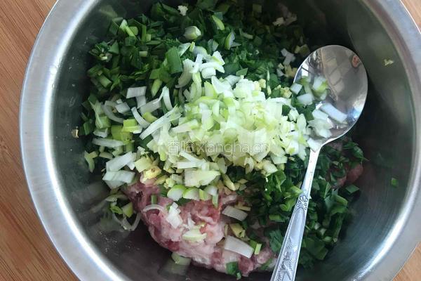 韭菜肉包子的做法图解3