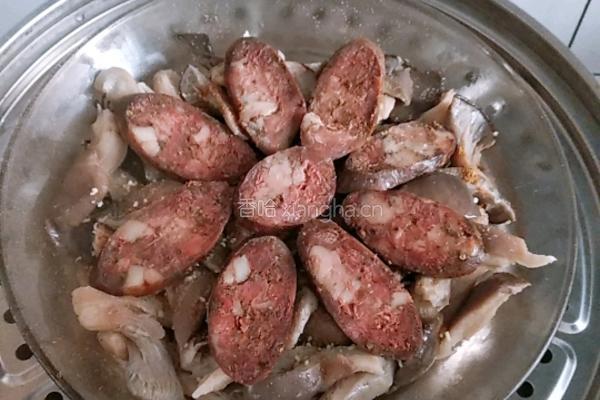 腊肠蒸蘑菇的做法图解6