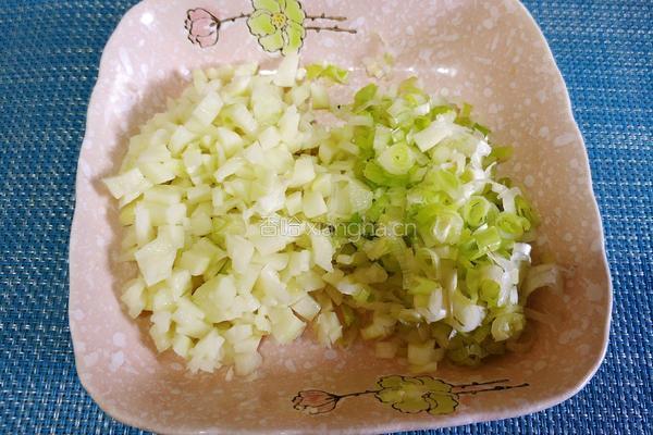 土豆肉饼蒸蛋的做法图解3