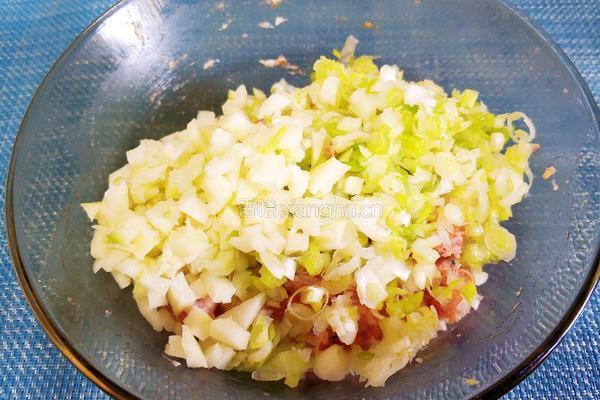 土豆肉饼蒸蛋的做法图解5