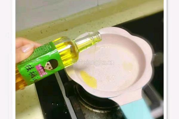 沫辰小甜点香蕉鸡蛋饼的做法图解4
