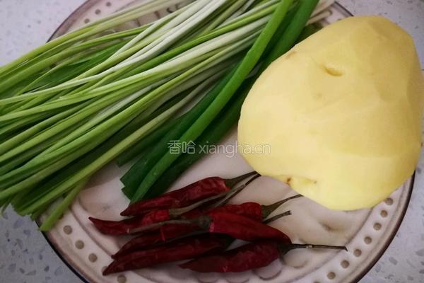 树椒土豆丝的做法图解1