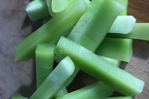 桂花蜜翡翠条的做法图解2