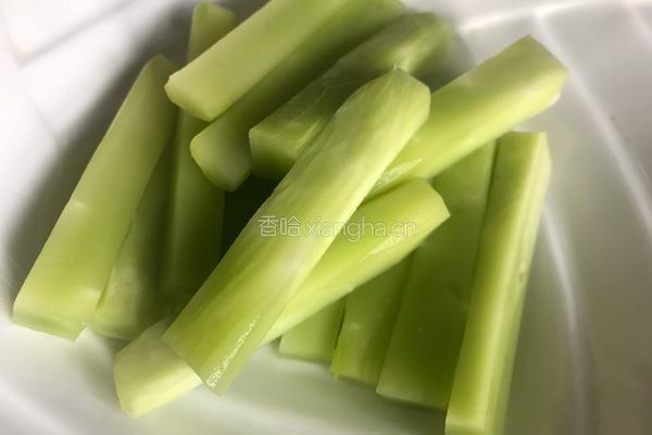 桂花蜜翡翠条的做法图解3