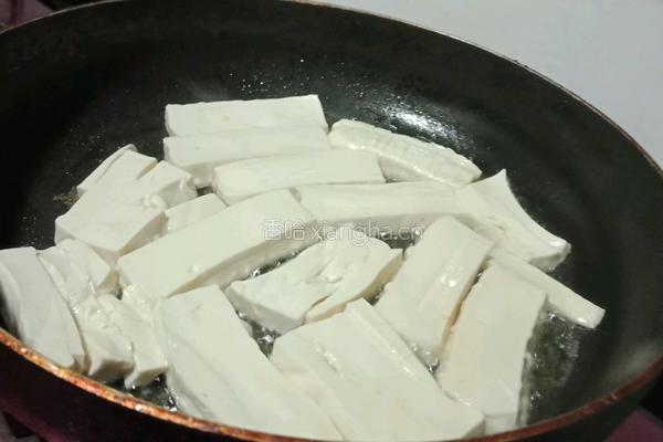 香煎豆腐的做法图解2