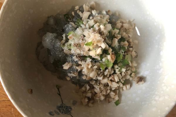 香菇虾盏的做法图解4
