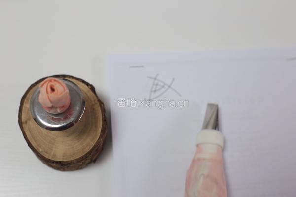 豆沙裱花之玫瑰的做法图解6