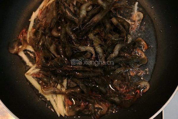 炒河虾的做法图解3
