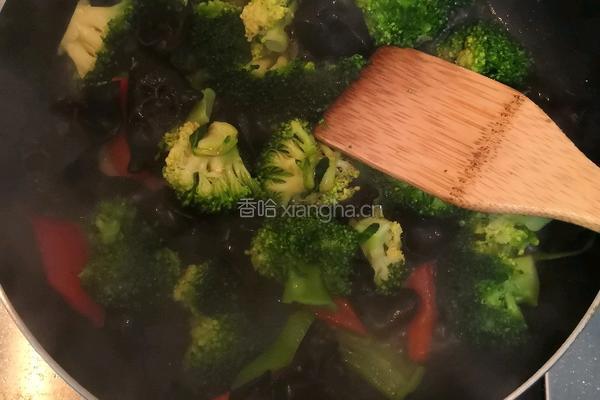 素炒西兰花的做法图解4