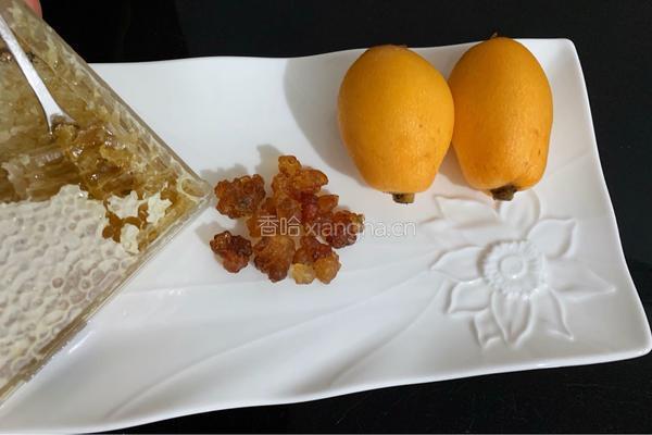 蜂巢枇杷桃胶的做法图解1