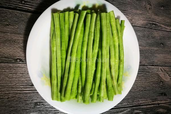 #蒸菜#榄角肉松蒸豆角的做法图解3