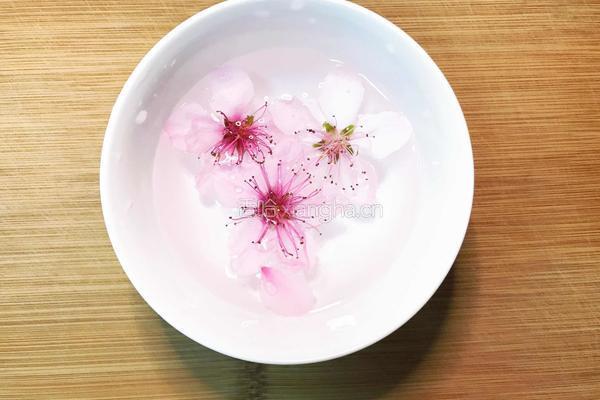 桃花鸡蛋羹的做法图解3