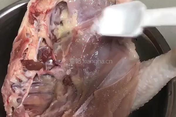 药膳蒸鸡的做法图解1