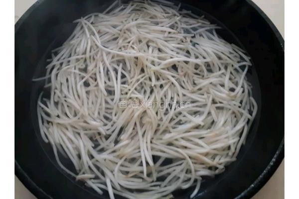 招牌芥末肉丝银芽的做法图解2