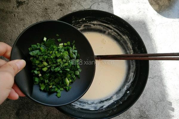 韭菜鸡蛋饼的做法图解6
