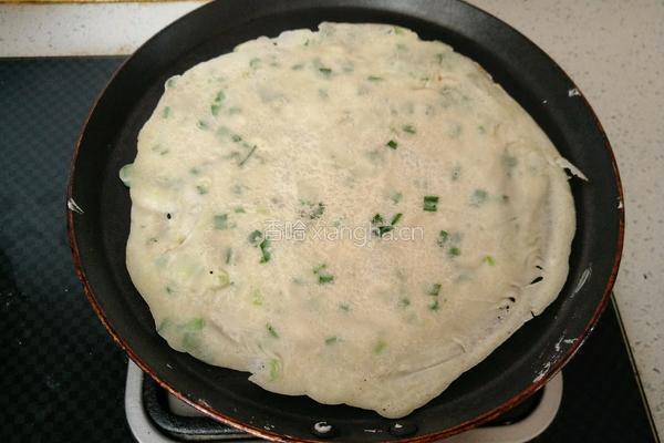 韭菜鸡蛋饼的做法图解9