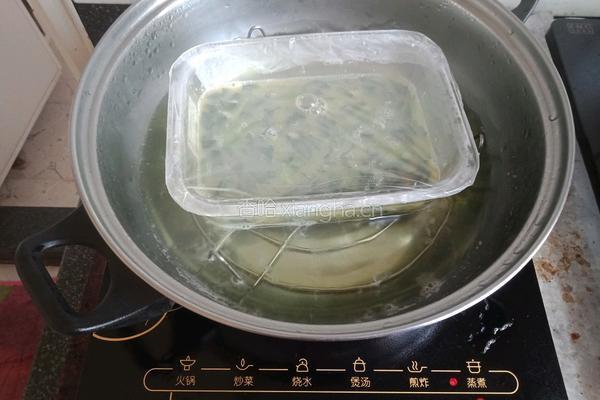 菠菜鸡蛋糕的做法图解4