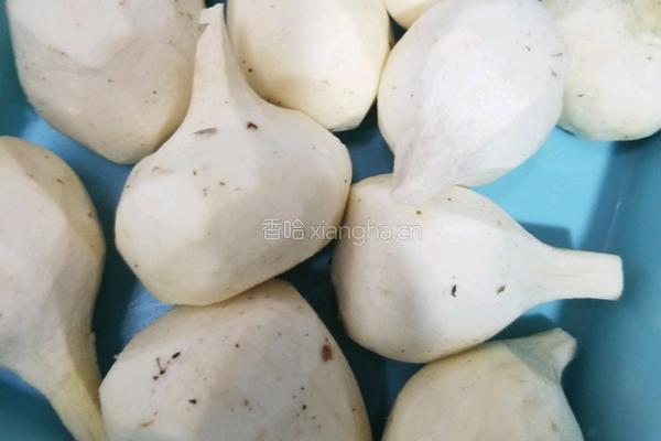 茨菇红烧肉的做法图解1
