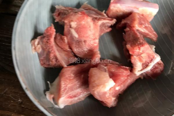 南瓜炖脊骨的做法图解5