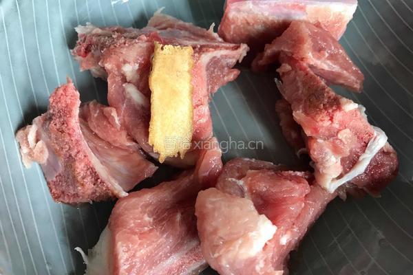 南瓜炖脊骨的做法图解6