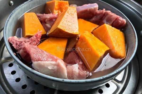 南瓜炖脊骨的做法图解8