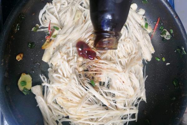 肥牛炒金针菇的做法图解9