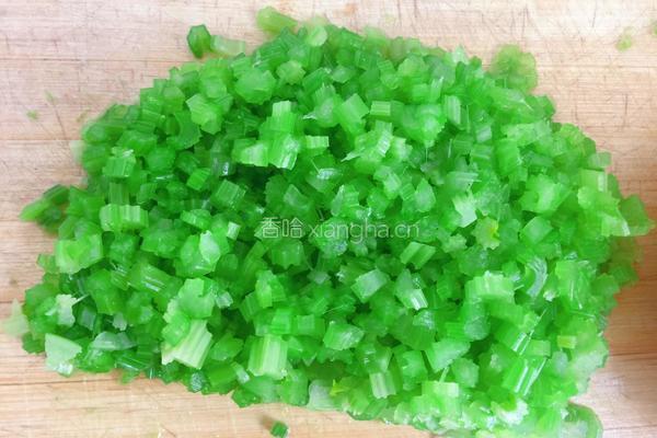 芹菜猪肉饺子的做法图解3