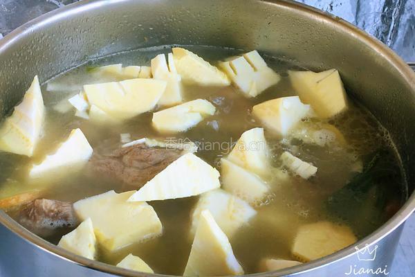 梅肉骨炖春笋的做法图解7